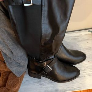 New women’s black buckle knee high boots size 11w